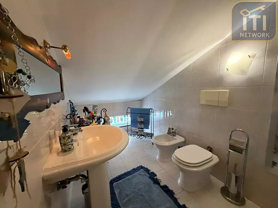 Immagine 38 di Villa in vendita  in Via Adda a Ardea