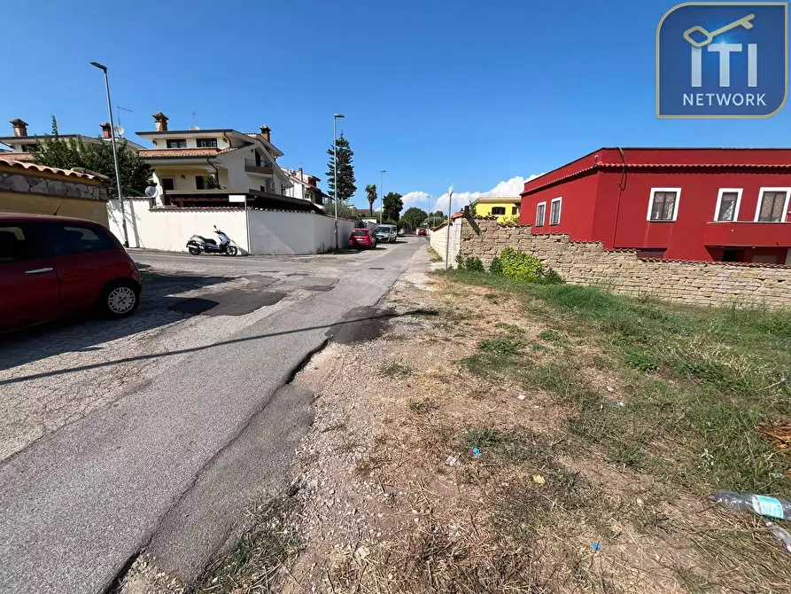 Immagine 1 di Villa in vendita  in via dei gigli 10 a Pomezia