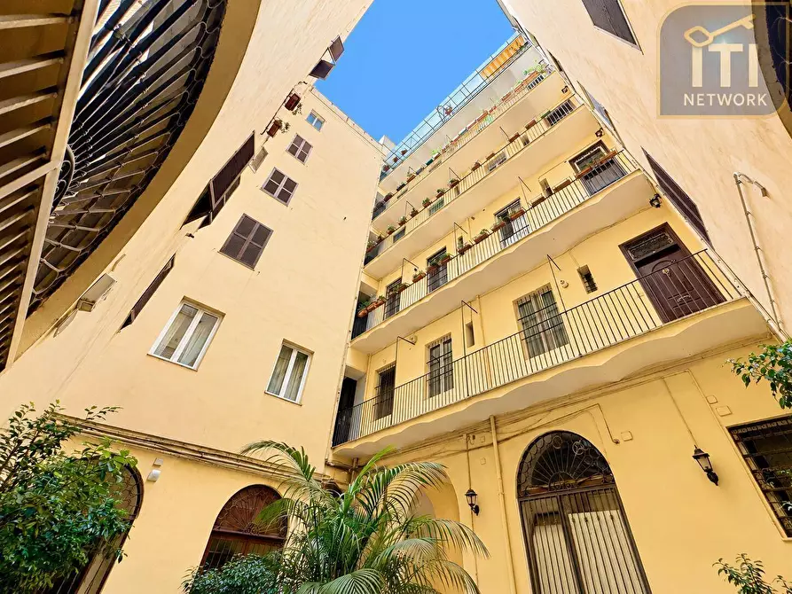 Immagine 5 di Appartamento in vendita  in Via Merulana 105 a Roma