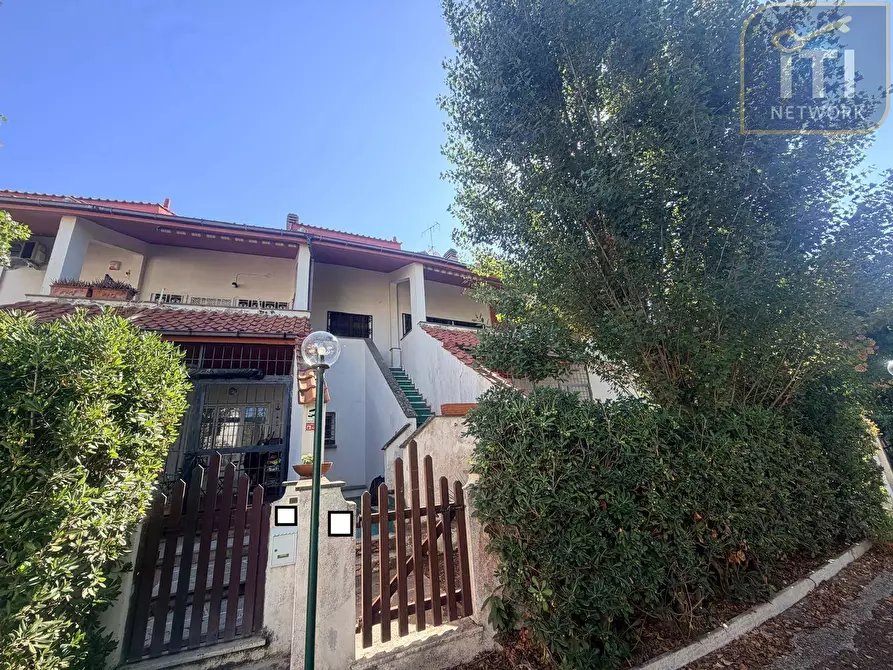 casa indipendente in vendita ad Ardea in zona Marina di Ardea