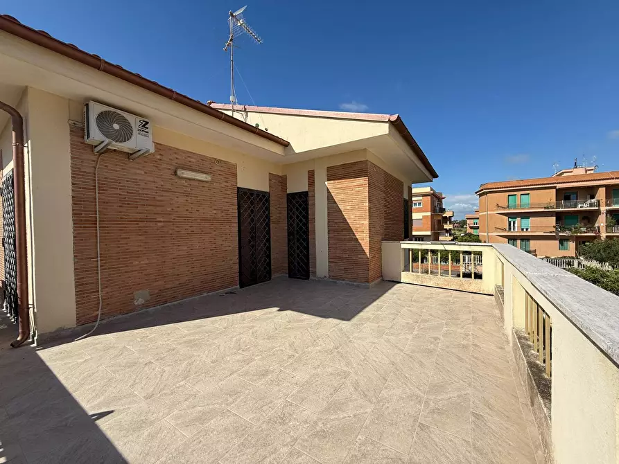 Immagine 37 di Villa in affitto  in Lungomare delle Sirene a Pomezia