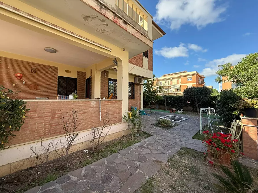 Immagine 50 di Villa in affitto  in Lungomare delle Sirene a Pomezia