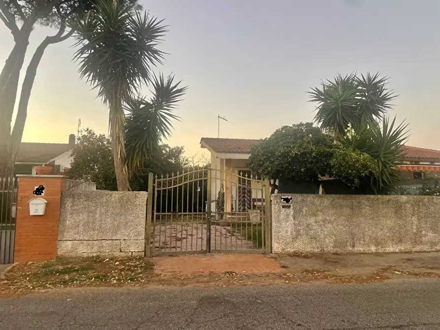 Immagine 11 di Casa semindipendente in vendita  in via di Colle Romito a Ardea