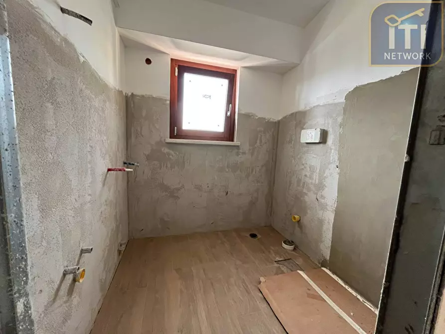 Immagine 7 di Appartamento in vendita  in via dei gigli 10 a Pomezia