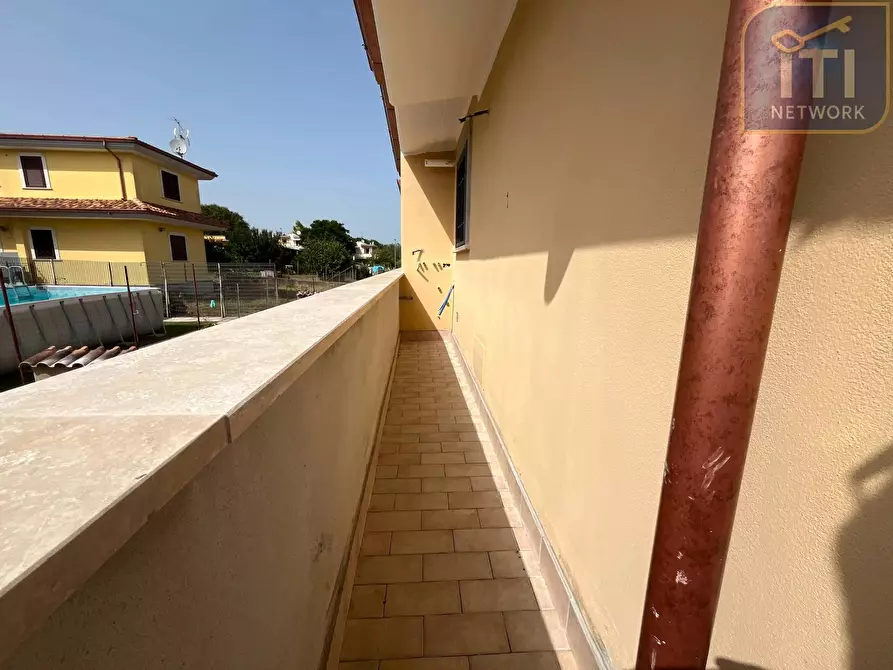 Immagine 10 di Appartamento in vendita  in via dei gigli 10 a Pomezia