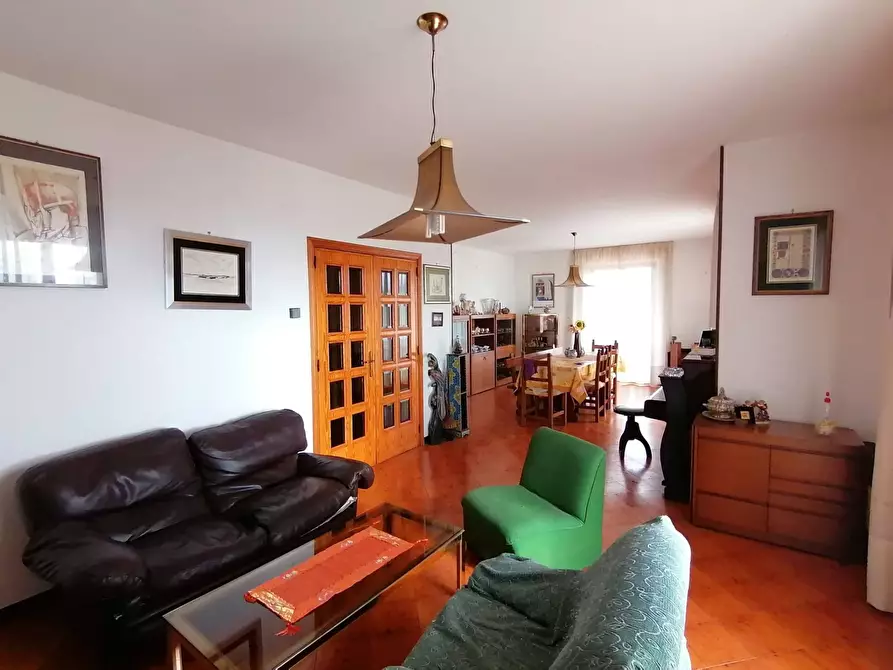 Immagine 9 di Villa in vendita  in Don Antonio Marri 16 a Deruta