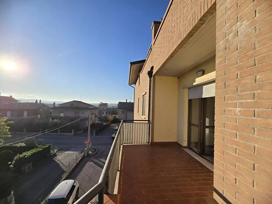Immagine 5 di Appartamento in vendita  a Deruta