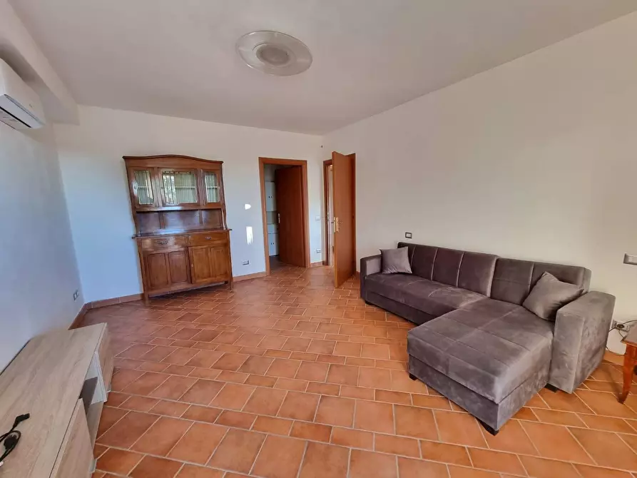 Immagine 18 di Villa in vendita  a Torgiano