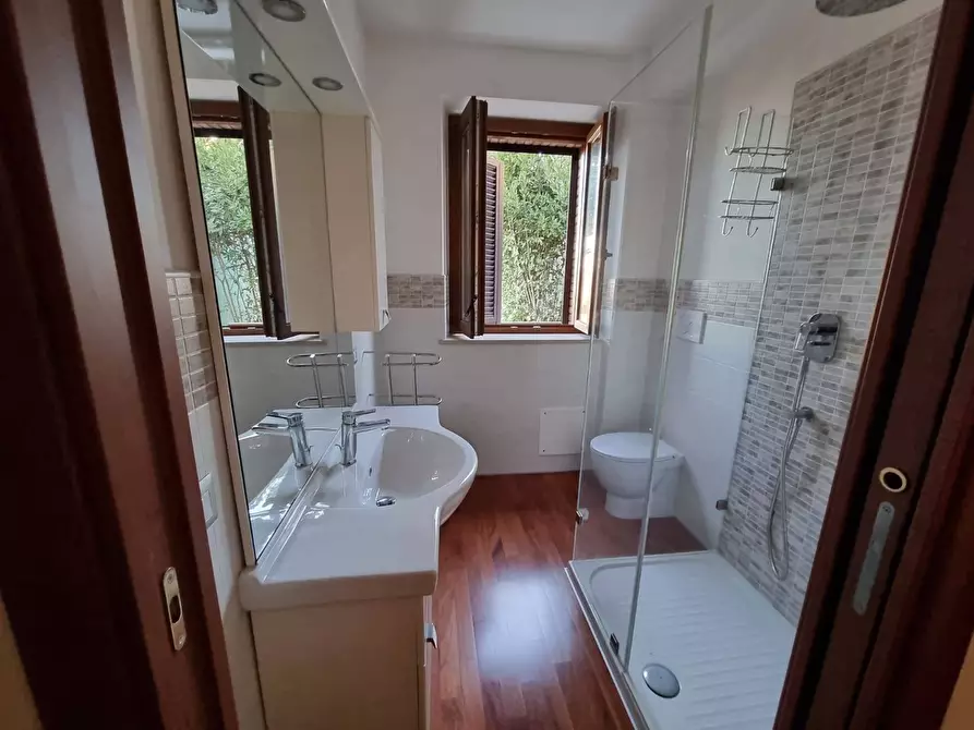 Immagine 30 di Villa in vendita  a Torgiano