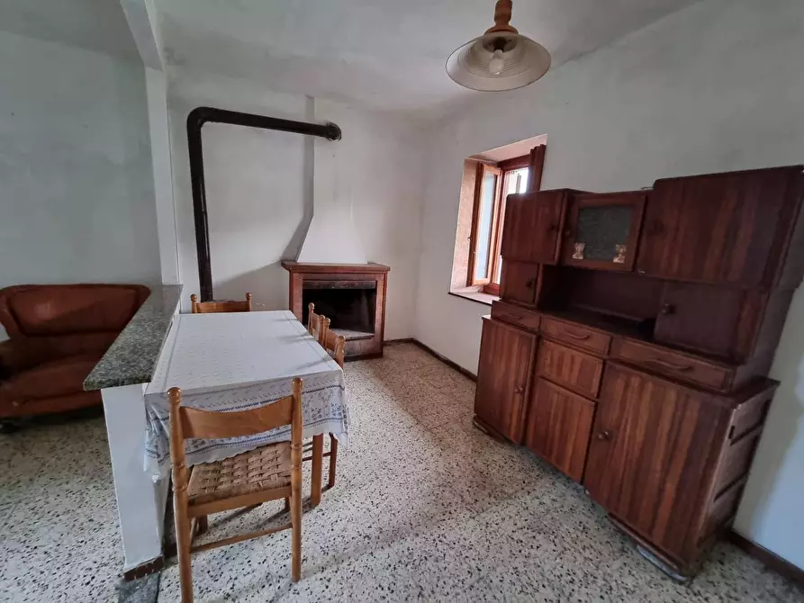 Immagine 9 di Casa semindipendente in vendita  a Torgiano