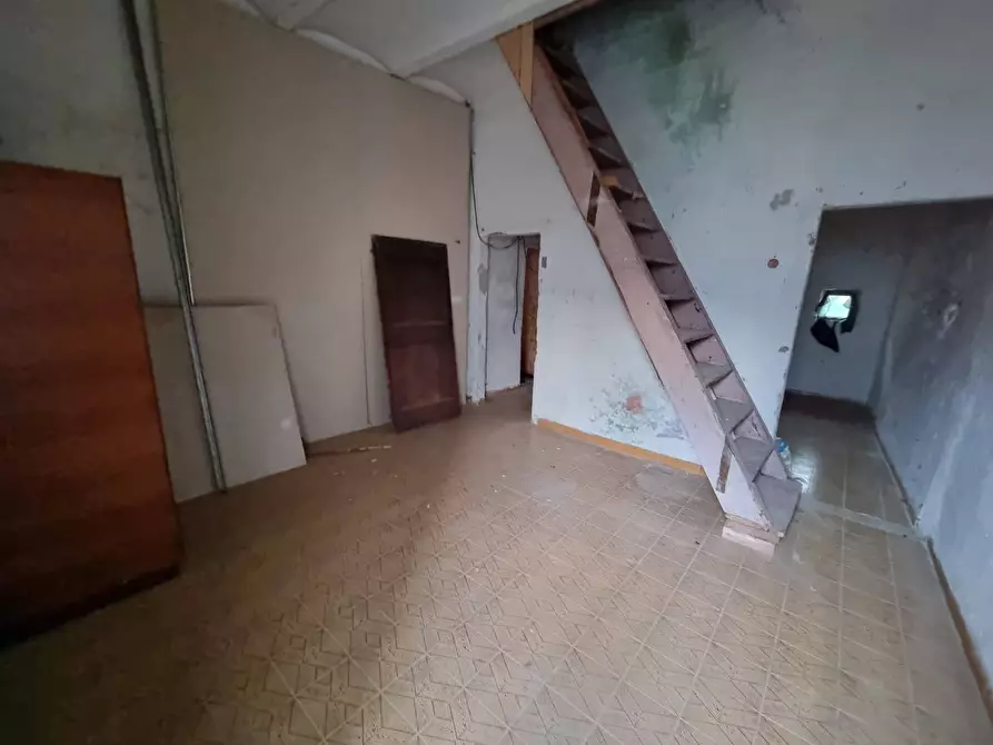 Immagine 17 di Casa semindipendente in vendita  a Torgiano