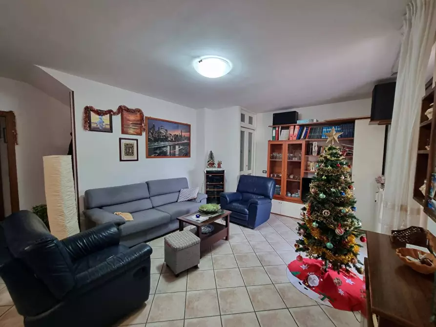 Immagine 11 di Casa semindipendente in vendita  in Strada Santa Maria Rossa 106 a Perugia