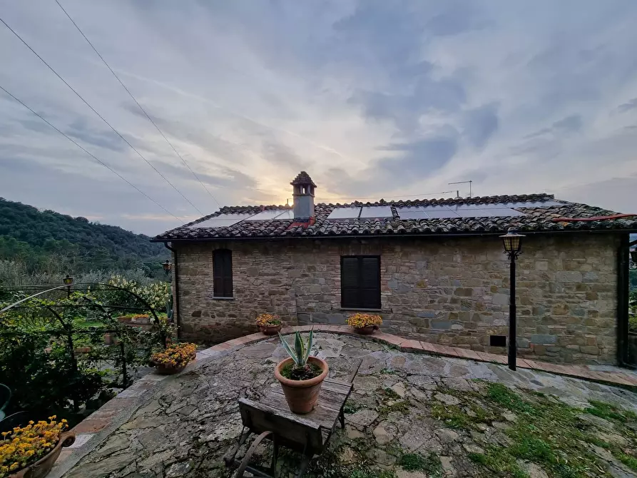 Immagine 13 di Villa in vendita  a Torgiano