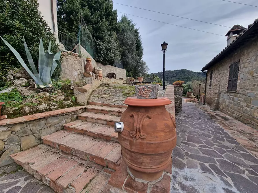 Immagine 16 di Villa in vendita  a Torgiano