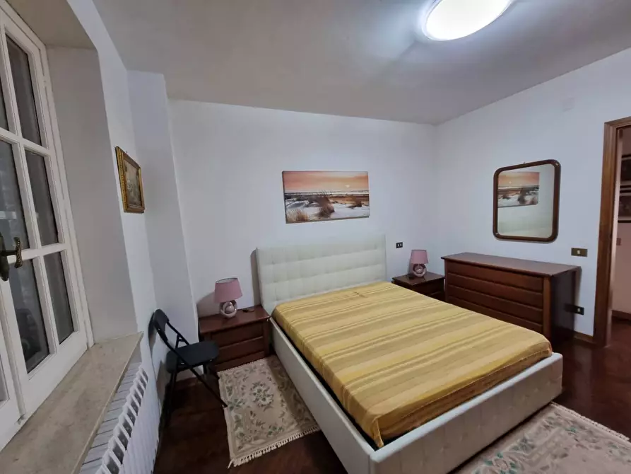 Immagine 21 di Villa in vendita  a Torgiano