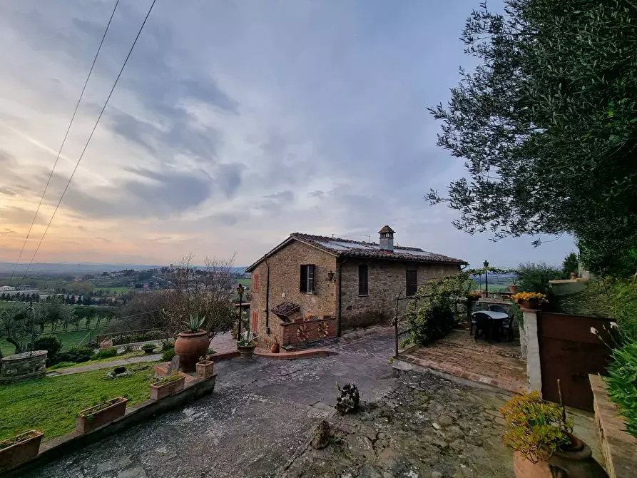 Immagine 41 di Villa in vendita  a Torgiano