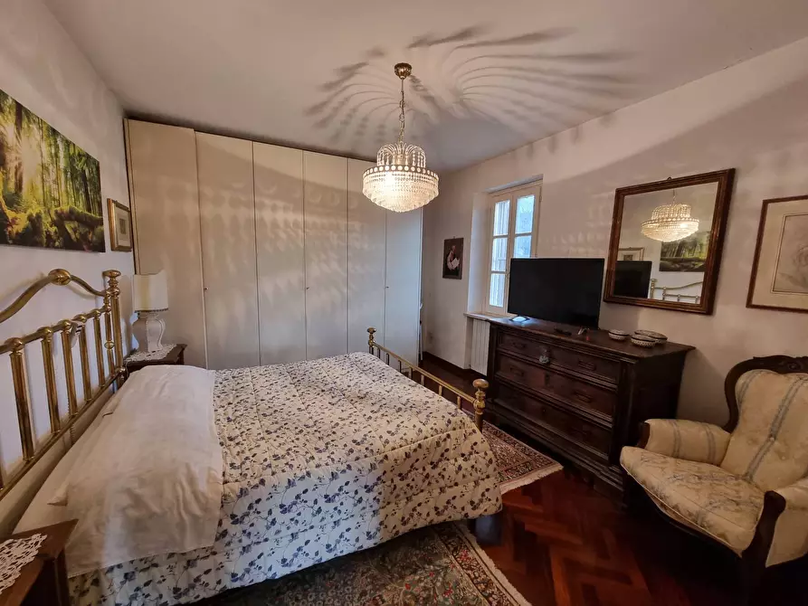 Immagine 35 di Villa in vendita  a Torgiano