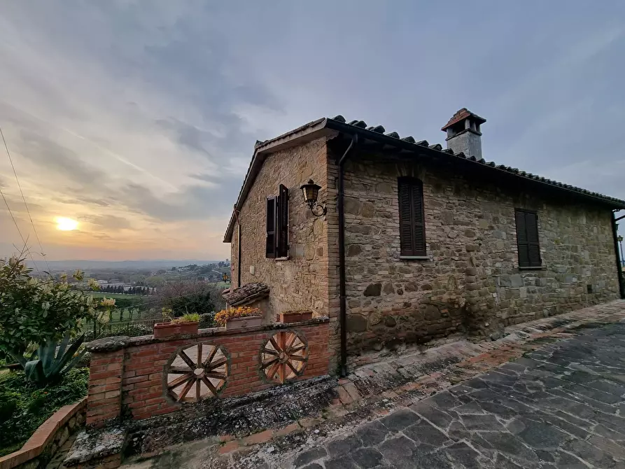 Immagine 40 di Villa in vendita  a Torgiano