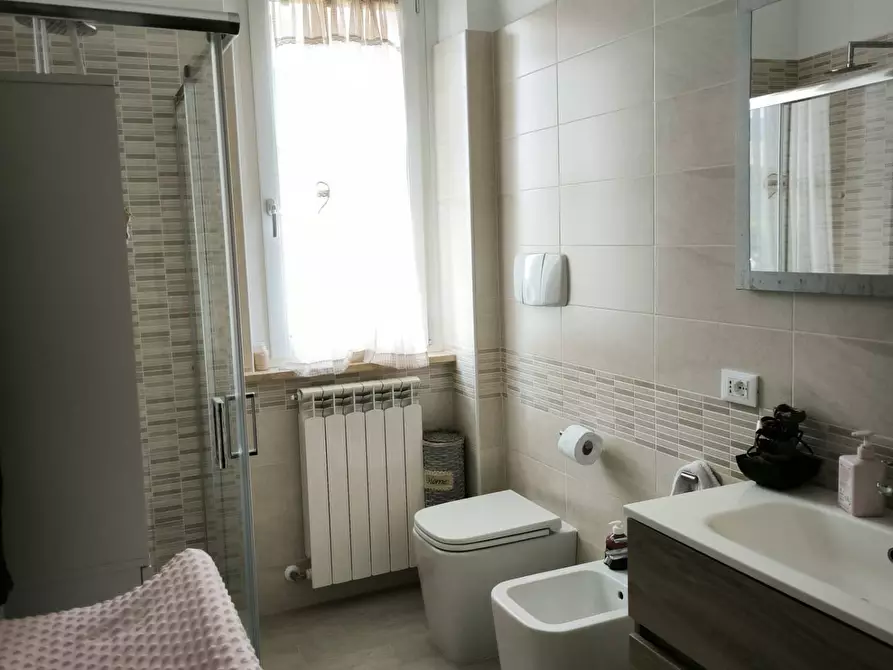 Immagine 5 di Appartamento in vendita  a Deruta