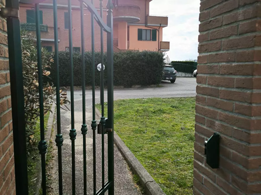 Immagine 9 di Appartamento in vendita  a Deruta