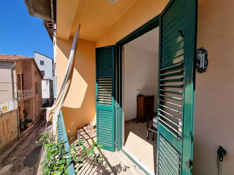 Immagine 4 di Casa semindipendente in vendita  in Via Gregorio Caselli 12 a Deruta