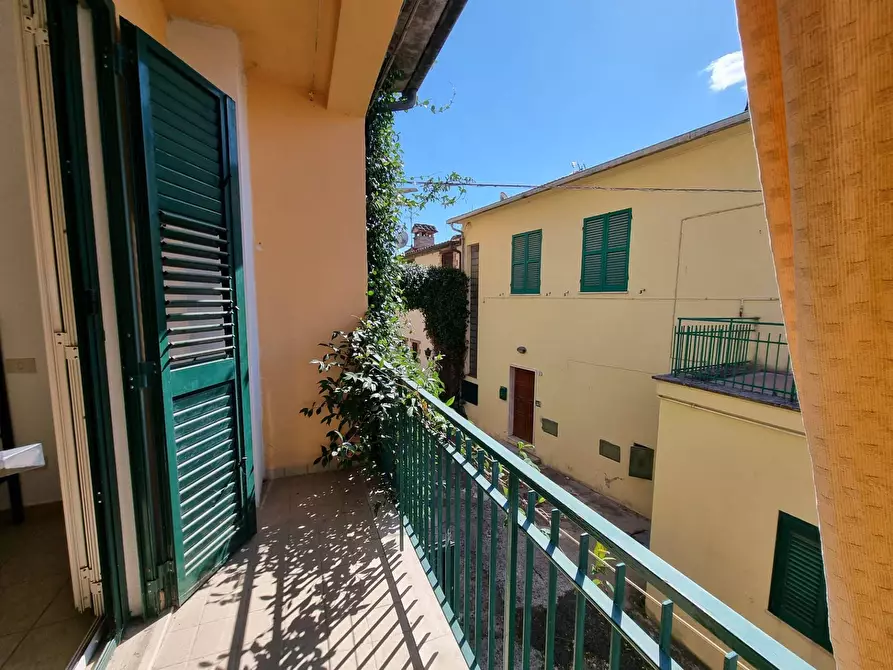 Immagine 5 di Casa semindipendente in vendita  in Via Gregorio Caselli 12 a Deruta