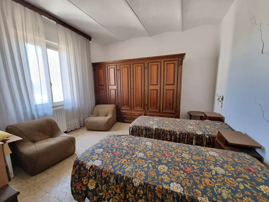 Immagine 21 di Casa indipendente in vendita  a Deruta