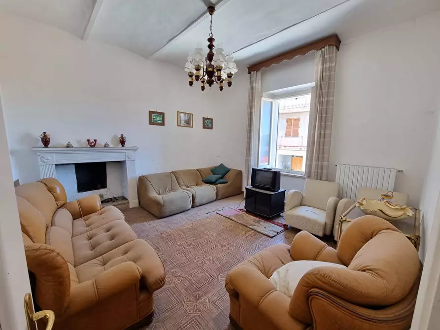 Immagine 13 di Casa indipendente in vendita  a Deruta