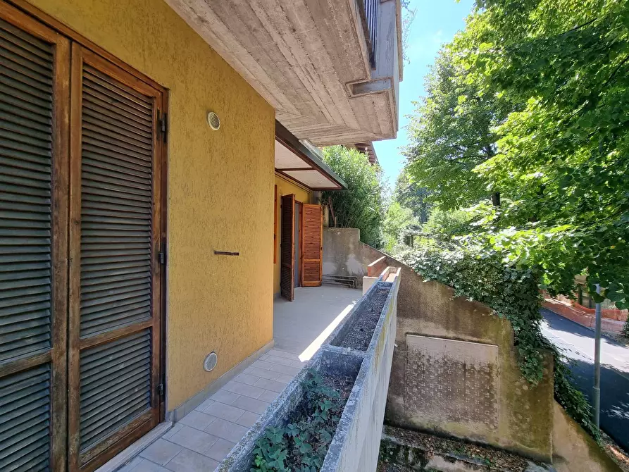 Immagine 11 di Appartamento in vendita  a Deruta