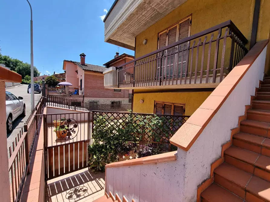 Immagine 8 di Appartamento in vendita  a Deruta