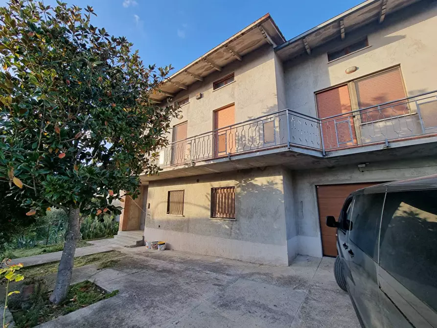 Immagine 1 di Casa indipendente in vendita  a Deruta