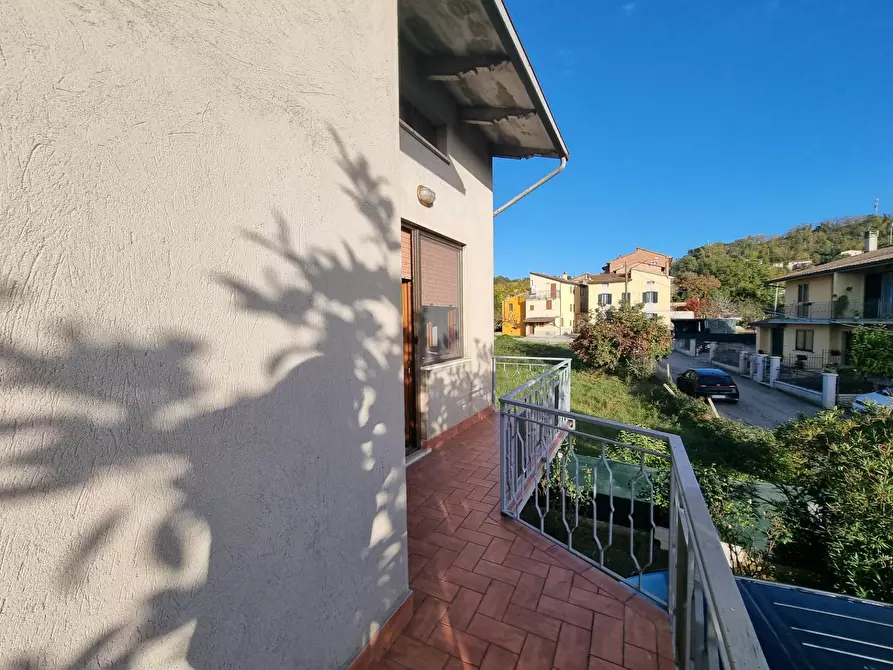 Immagine 9 di Casa indipendente in vendita  a Deruta