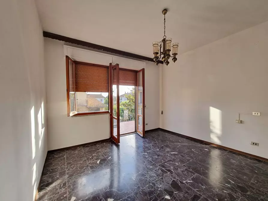 Immagine 12 di Casa indipendente in vendita  a Deruta