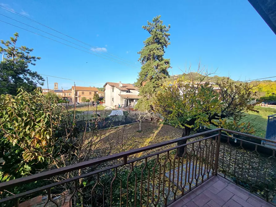 Immagine 36 di Casa indipendente in vendita  a Deruta