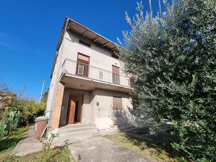 Immagine 4 di Casa indipendente in vendita  a Deruta