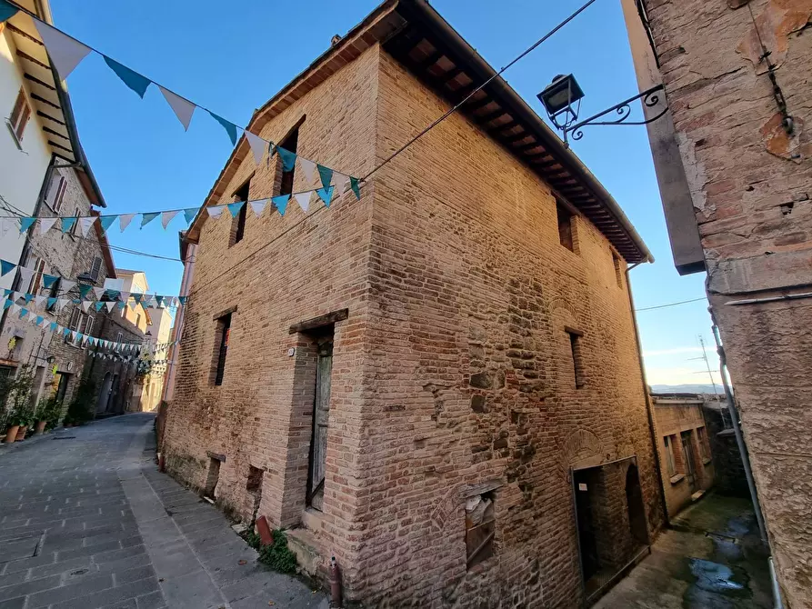 Immagine 1 di Casa indipendente in vendita  a Deruta
