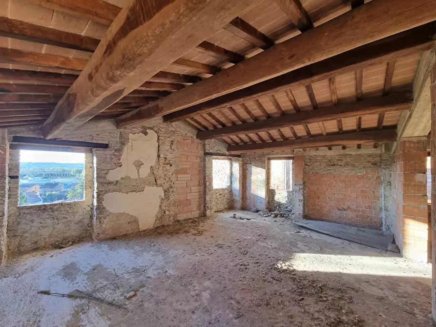 Immagine 10 di Casa indipendente in vendita  a Deruta