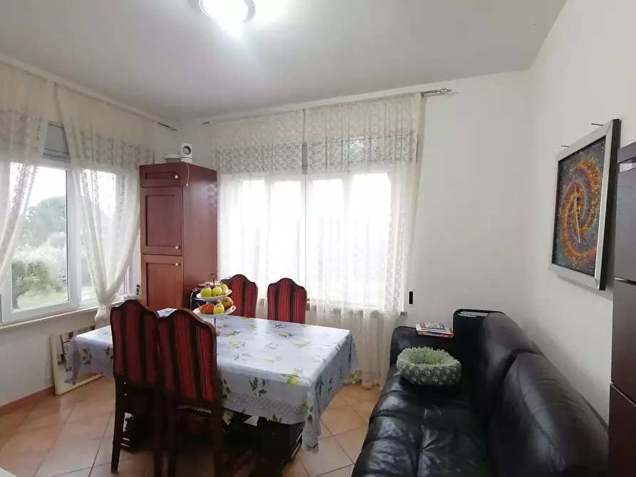 Immagine 3 di Appartamento in vendita  a Deruta