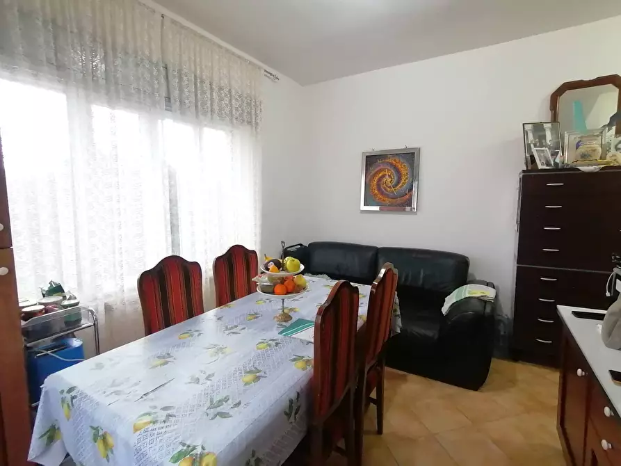 Immagine 4 di Appartamento in vendita  a Deruta