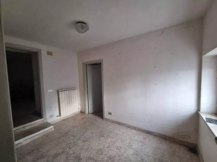 Immagine 10 di Casa indipendente in vendita  a Torgiano