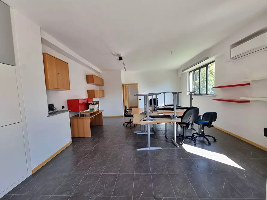 Immagine 7 di Appartamento in vendita  a Deruta