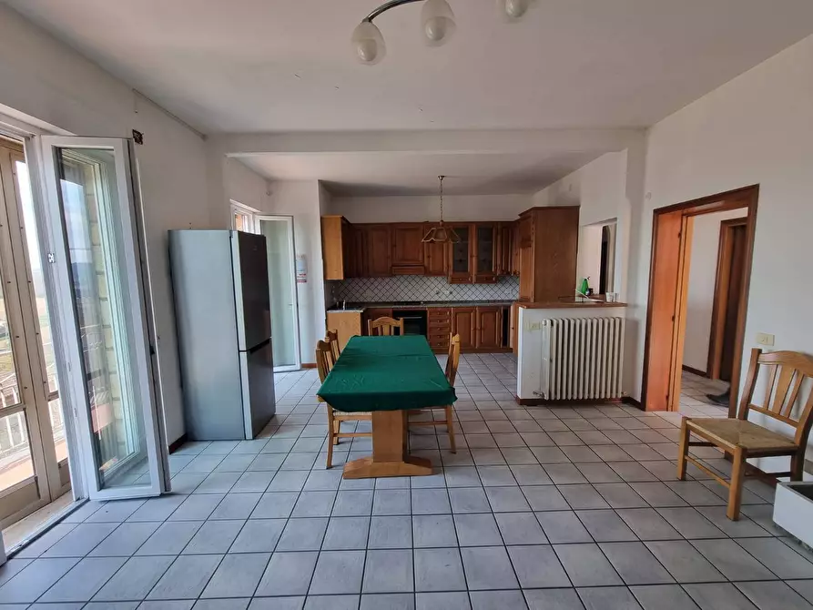 Immagine 6 di Appartamento in vendita  a Deruta
