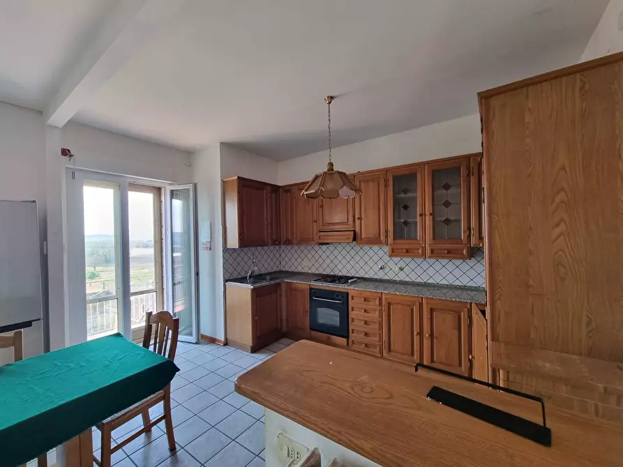 Immagine 7 di Appartamento in vendita  a Deruta