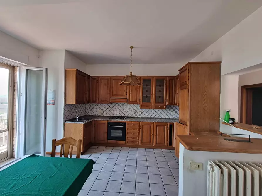 Immagine 8 di Appartamento in vendita  a Deruta