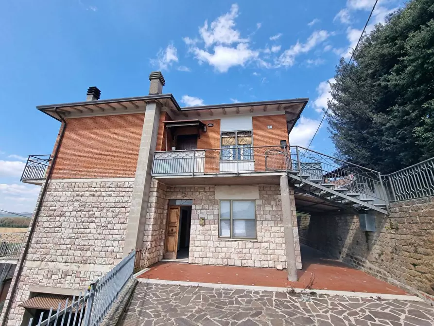 Immagine 1 di Appartamento in vendita  a Deruta