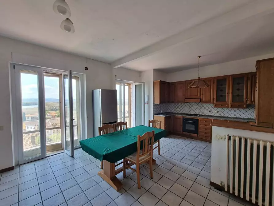 Immagine 9 di Appartamento in vendita  a Deruta