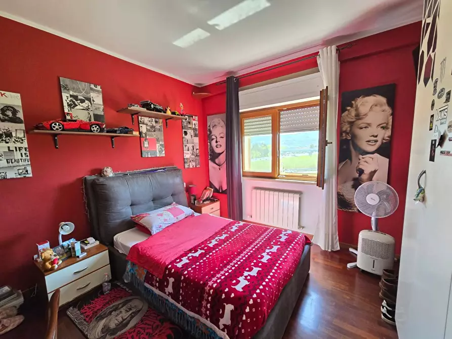 Immagine 9 di Appartamento in vendita  a Torgiano