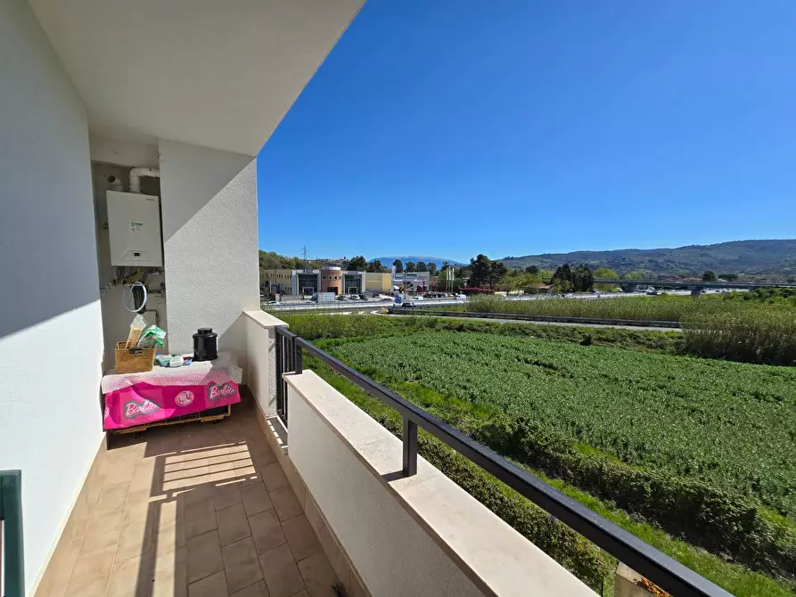 Immagine 22 di Appartamento in vendita  a Torgiano