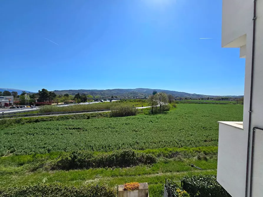 Immagine 23 di Appartamento in vendita  a Torgiano