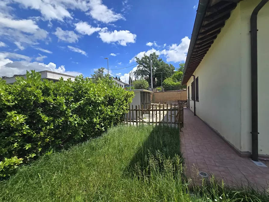 Immagine 4 di Appartamento in vendita  in Del Belvedere a Deruta